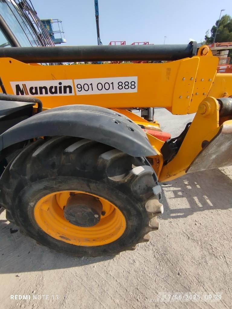 JCB 535 V 140 Teleskopické manipulátory