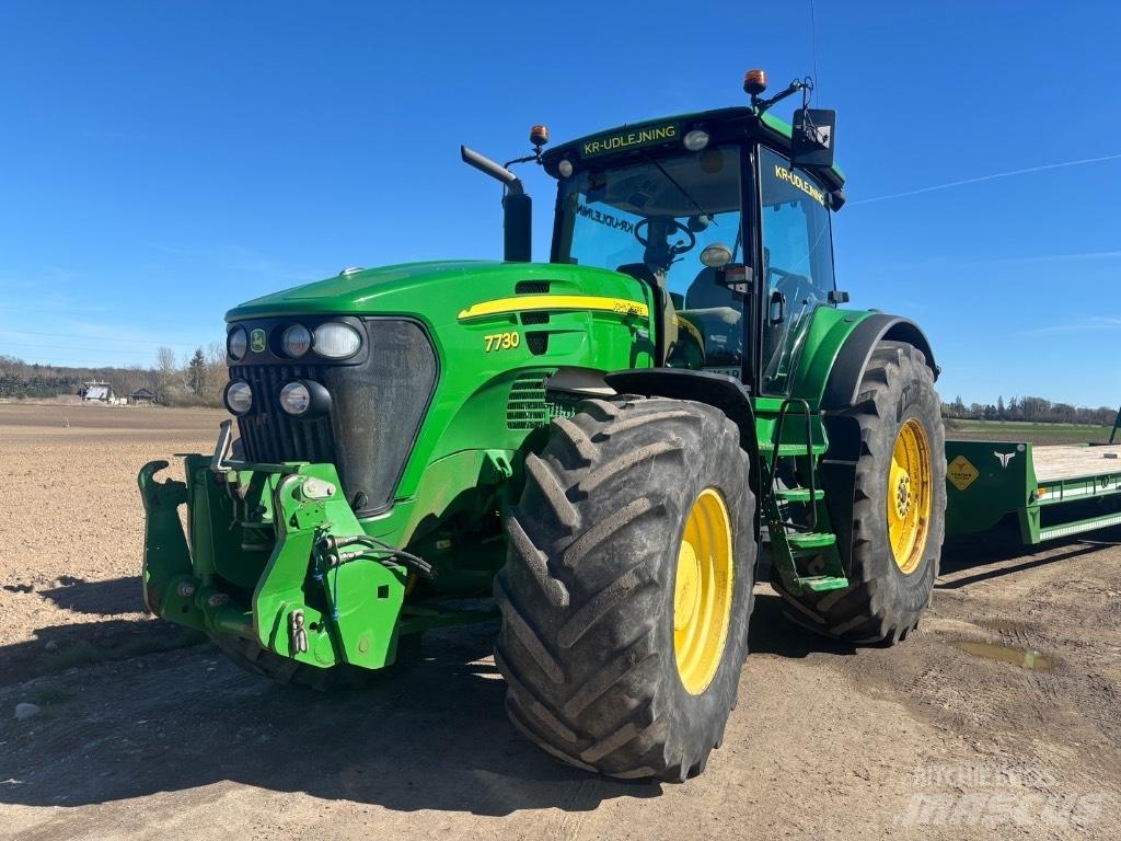 John Deere 7730 Traktory