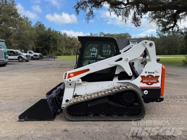 Bobcat T 650 Smykem řízené nakladače