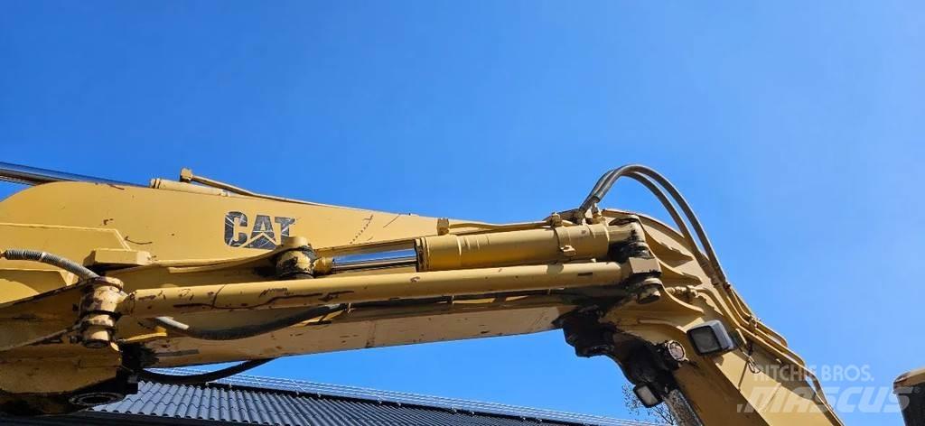 CAT E 70 B Midi rýpadla 7t - 12t