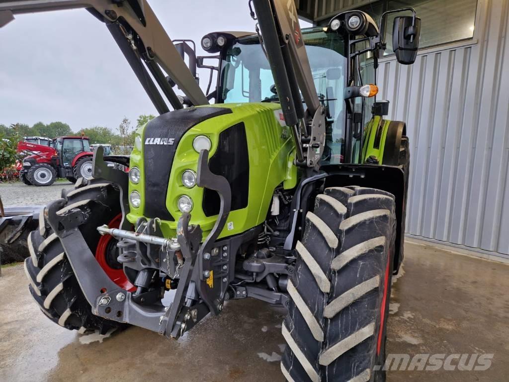 CLAAS Arion 450 Traktory