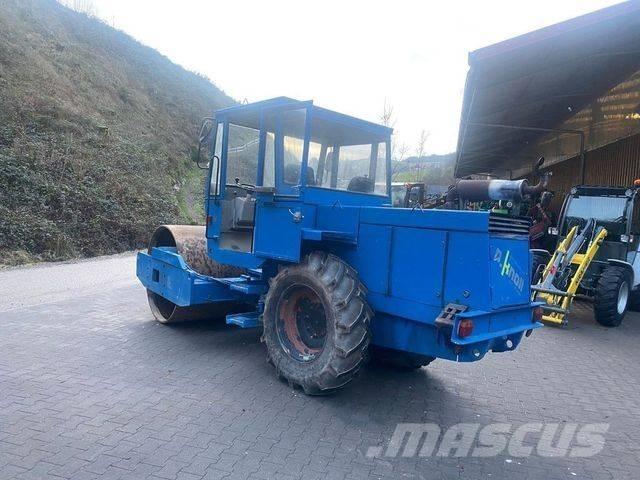 Hamm 2301-9 Tahačové válce