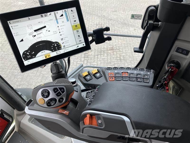CLAAS TRION 750 TT Sklízecí mlátičky