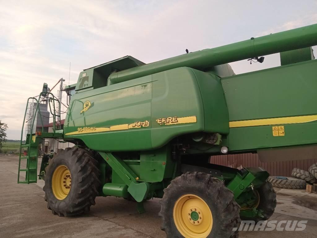 John Deere 9540 CWS Sklízecí mlátičky