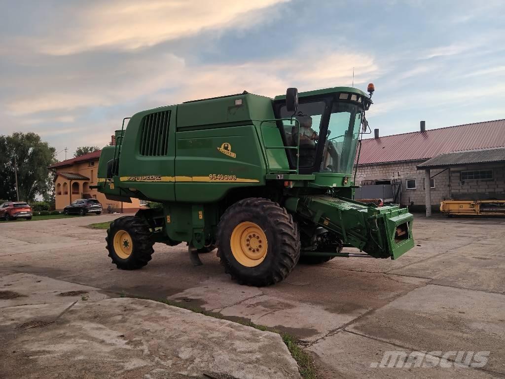 John Deere 9540 CWS Sklízecí mlátičky