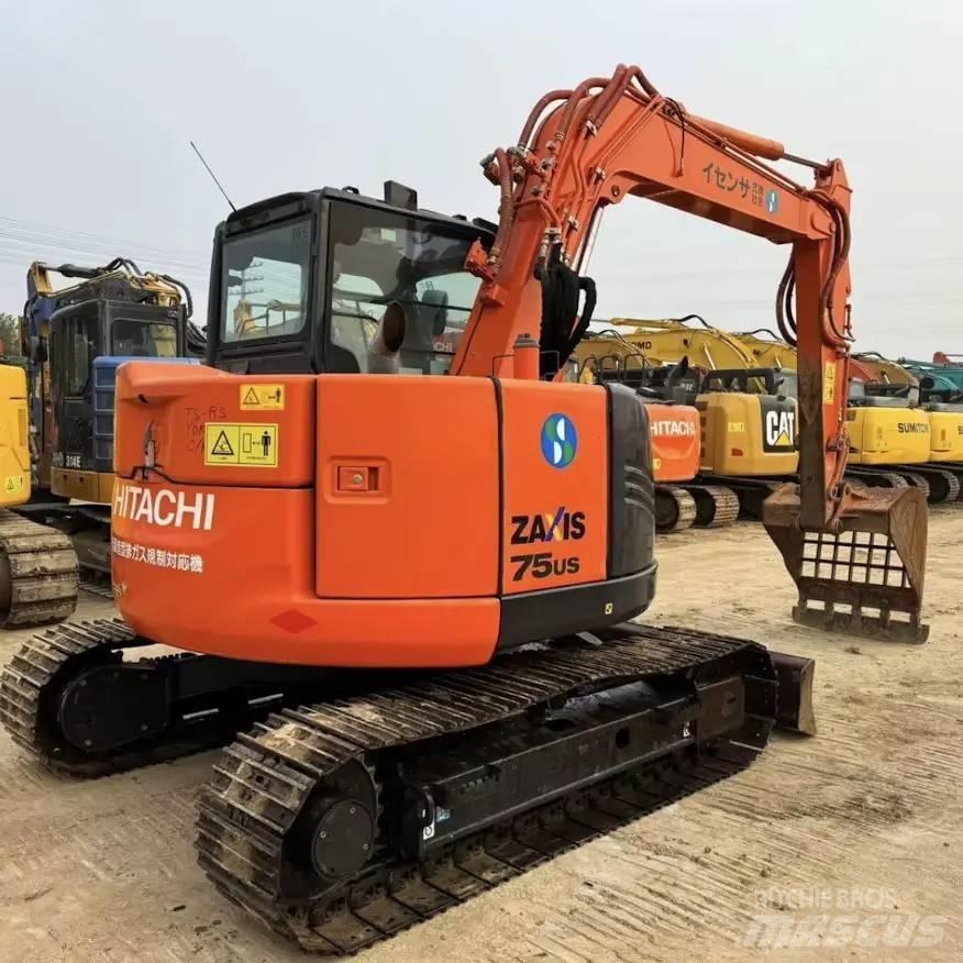 Hitachi ZX 75 US Midi rýpadla 7t - 12t