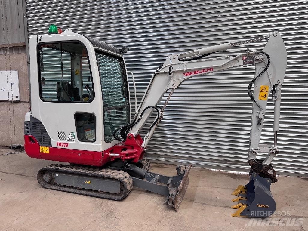 Takeuchi TB 219 Mini rýpadla < 7t