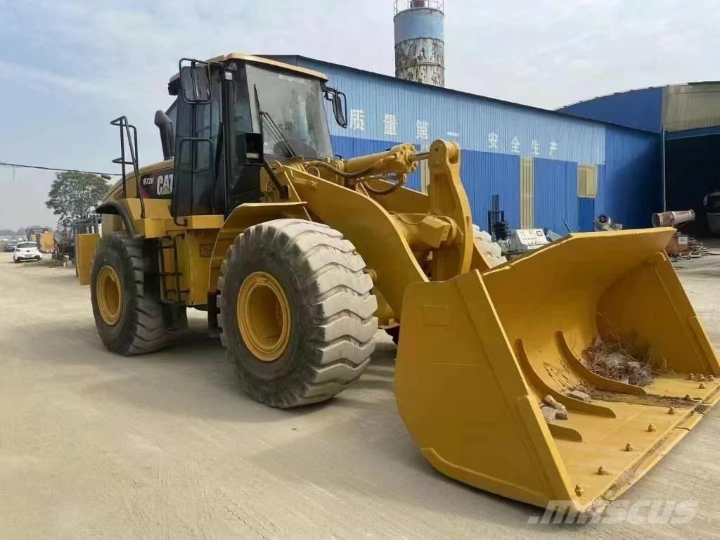 CAT 972 H Kolové nakladače
