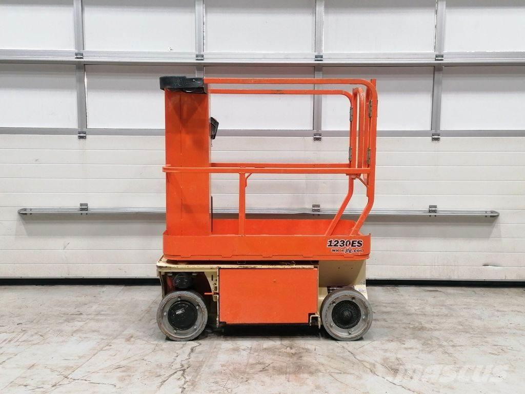 JLG 1230ES Další zvedače a plošiny