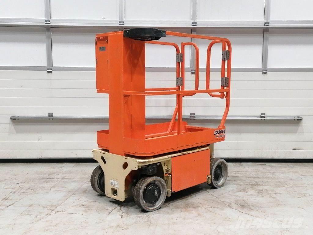JLG 1230ES Další zvedače a plošiny