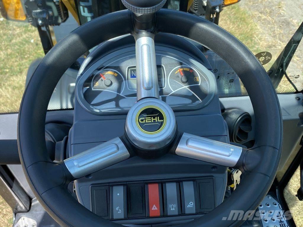 Gehl AL230 Kolové nakladače