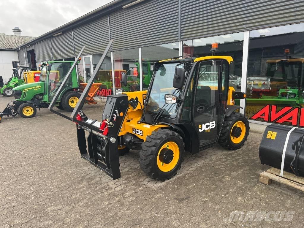 JCB 514-40 Agri Teleskopické nakladače pro zemědělství