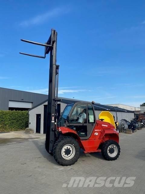 Manitou M 30.4 Terénní vysokozdvižné vozíky