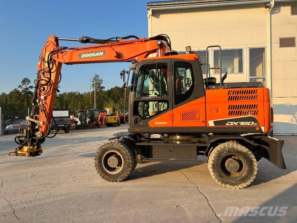 Doosan DX160W-5 Kolová rýpadla