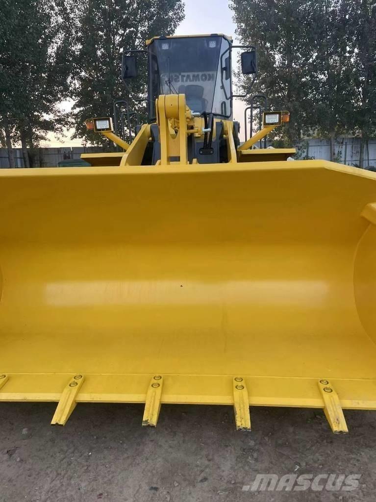 Komatsu WA 380 Kolové nakladače