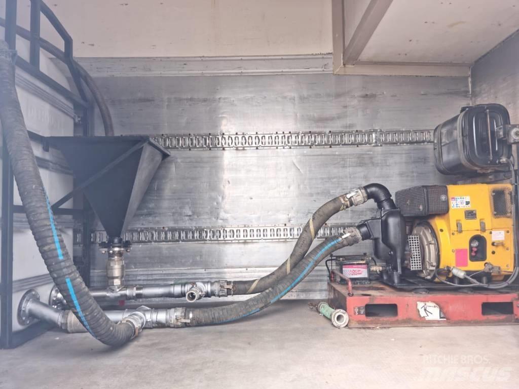 Ditch Witch JT 25 Horizontální vrtací zařízení