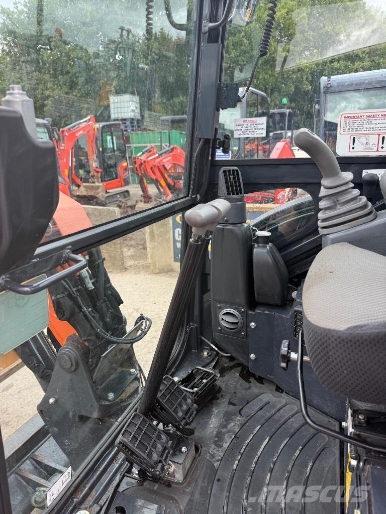 Hitachi ZX 26 U-6 CR Mini rýpadla < 7t