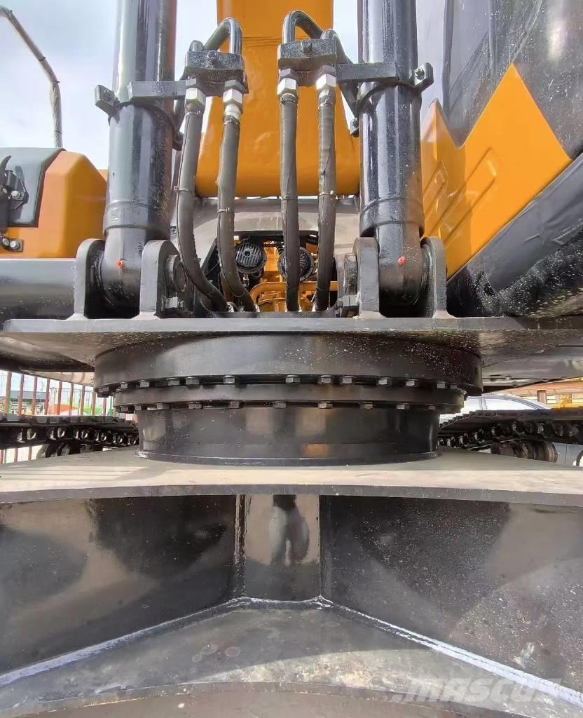 Sany SY 215 Pásová rýpadla