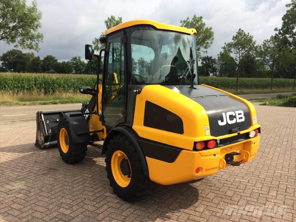 JCB 406 Kolové nakladače
