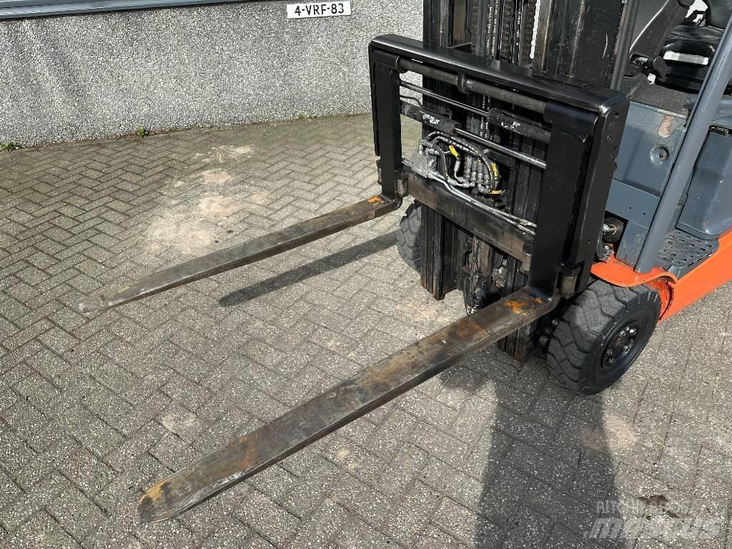Toyota 8 FBEK 16 T Akumulátorové vozíky