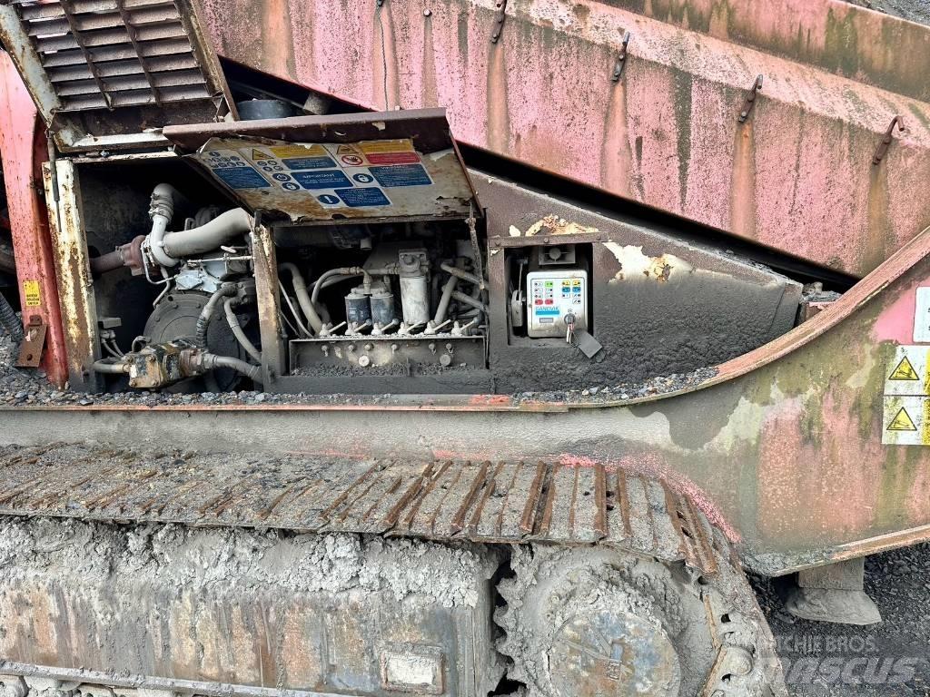 Sandvik QA 440 Mobilní třídiče