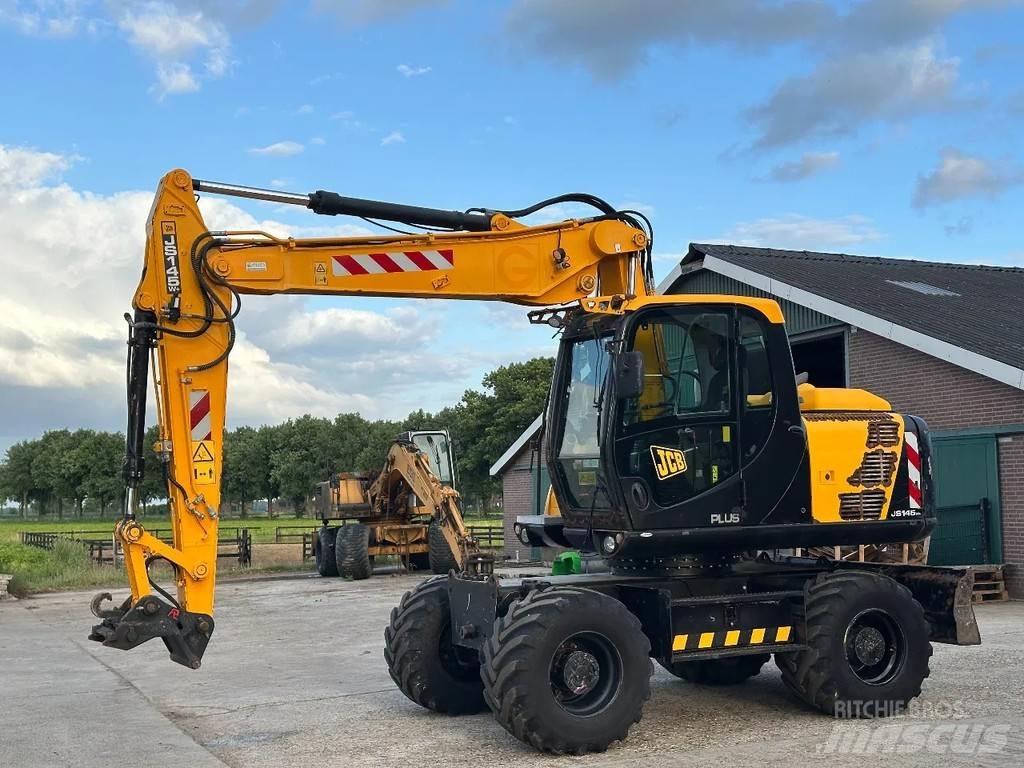 JCB JS145W Kolová rýpadla