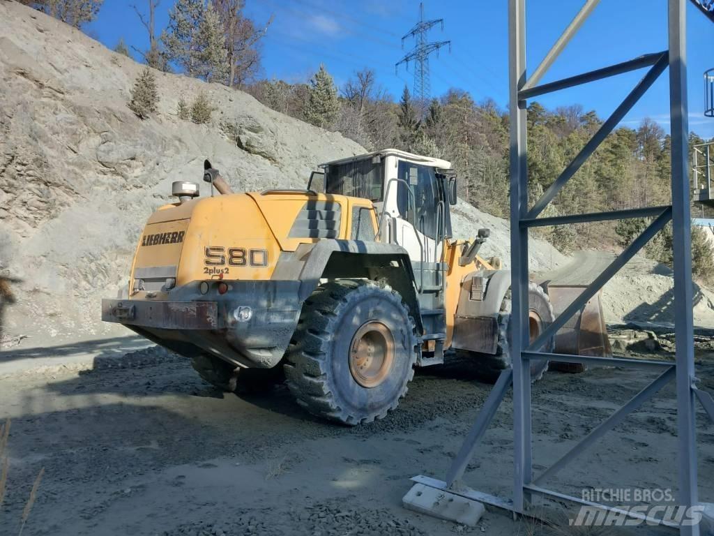 Liebherr L 580 Smykem řízené nakladače