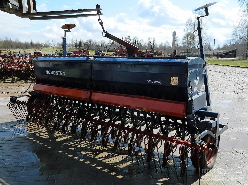 Nordsten CLB 350 Mechanické secí stroje