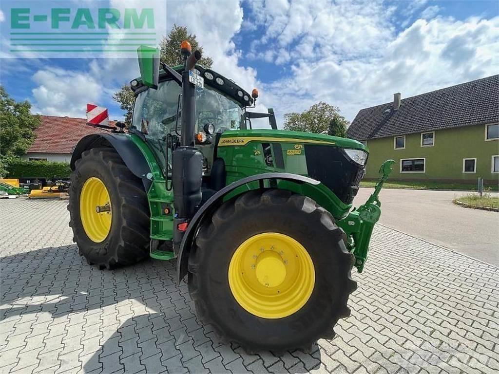 John Deere 6r 215 Traktory