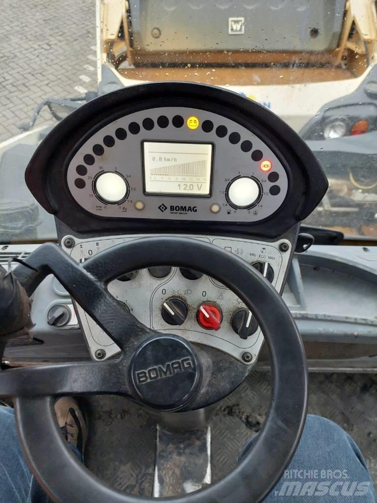 Bomag BW 161 AD-5 Tandemové válce