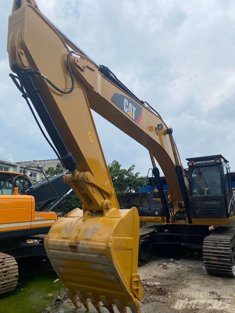 CAT 330 D Pásová rýpadla