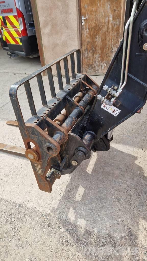 Manitou MT 1440 Teleskopické manipulátory