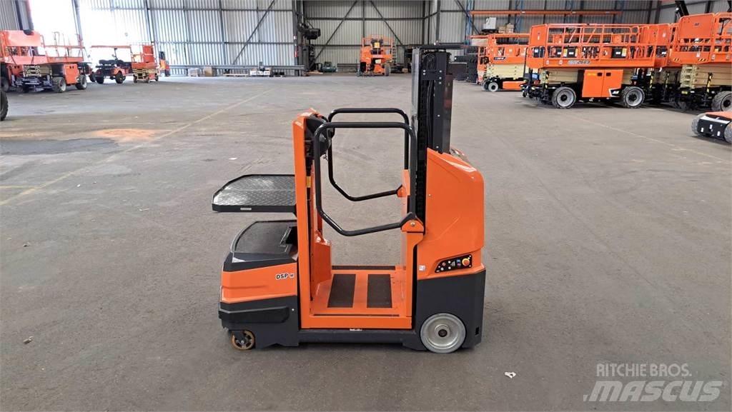 JLG DSP-M (NEW 2021) Další zvedače a plošiny