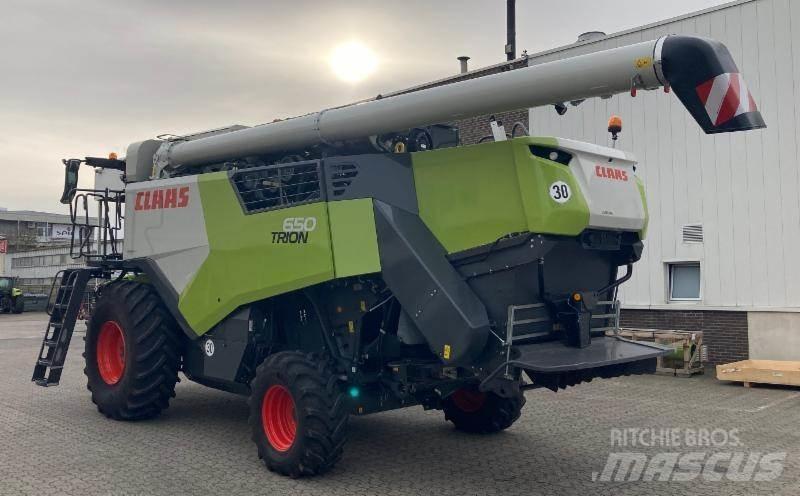 CLAAS TRION 650 Sklízecí mlátičky