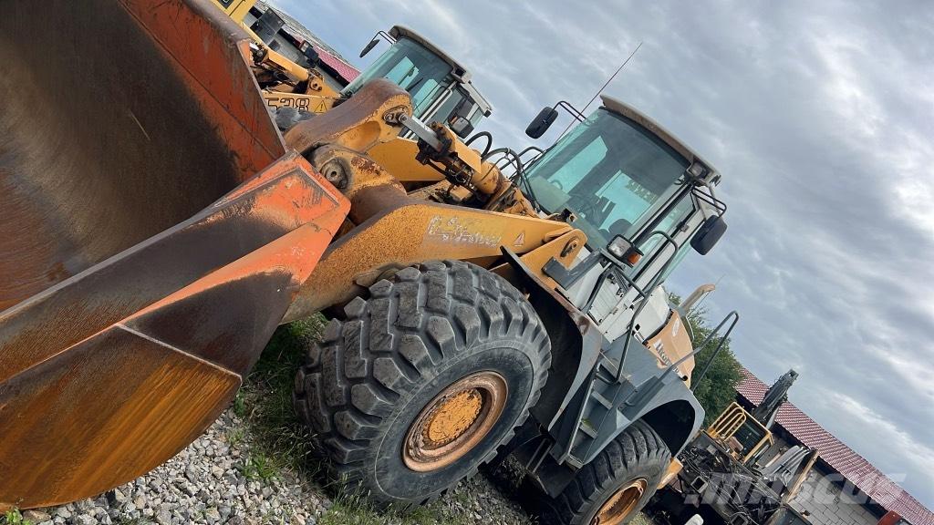 Liebherr L 580 Pásy, řetězy a podvozek