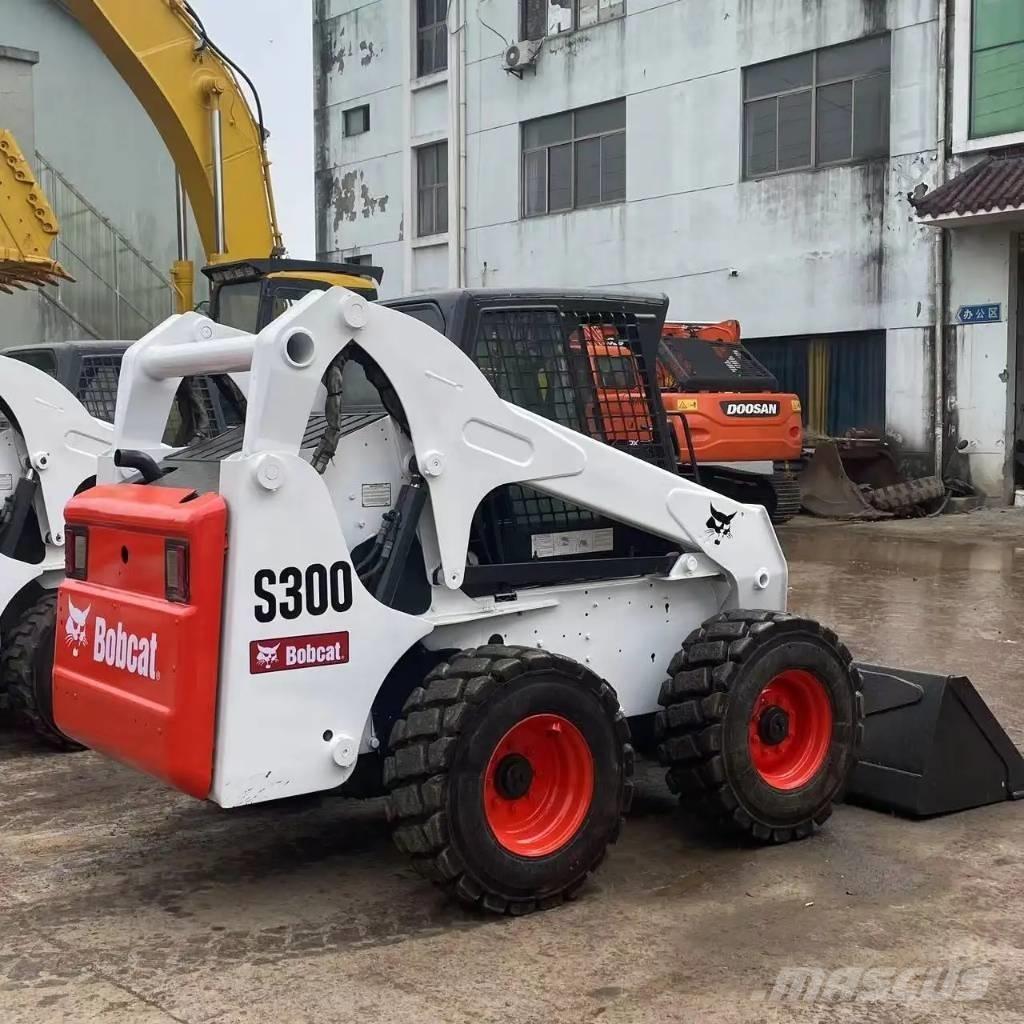 Bobcat S300 Smykem řízené nakladače