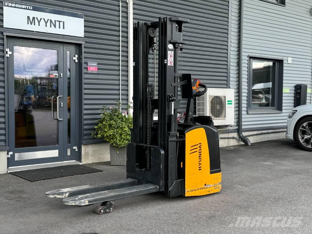 Hyundai 15ESR Samohybné vozíky