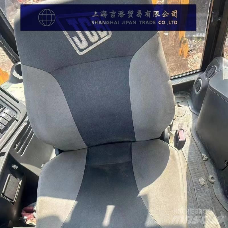 JCB 3 CX Kolové nakladače
