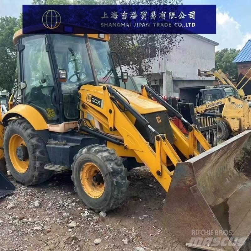 JCB 3 CX Kolové nakladače