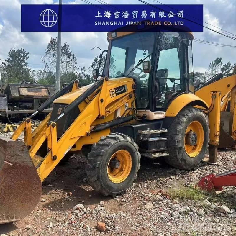 JCB 3 CX Kolové nakladače