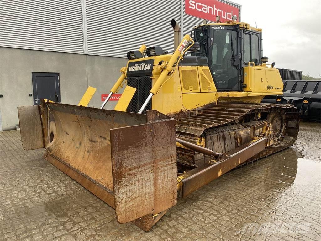 Komatsu D65PX-18 Pásové dozery