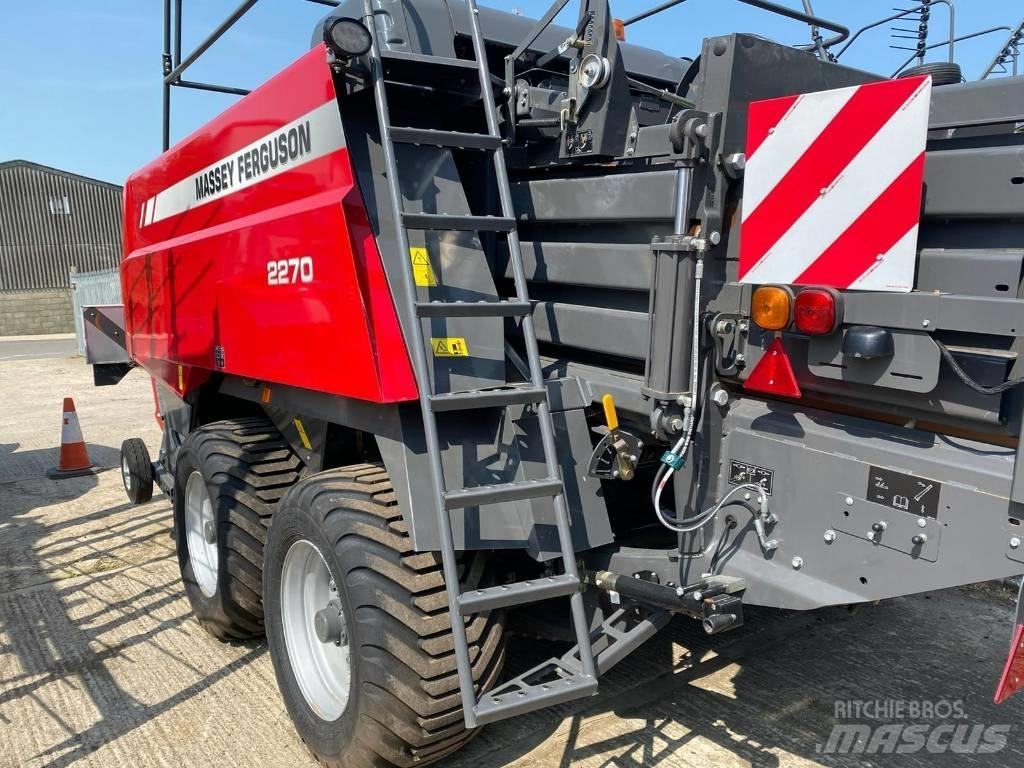 Massey Ferguson 2270 Lis na hranaté balíky