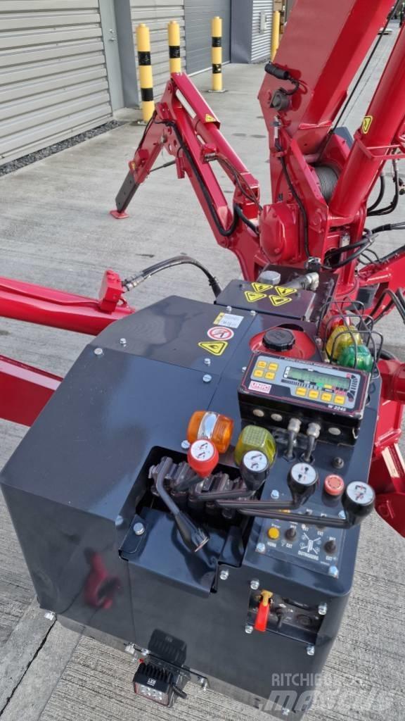 Unic URW 295 Minijeřáby