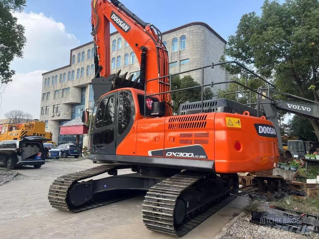 Doosan DX 300LC-9C Pásová rýpadla