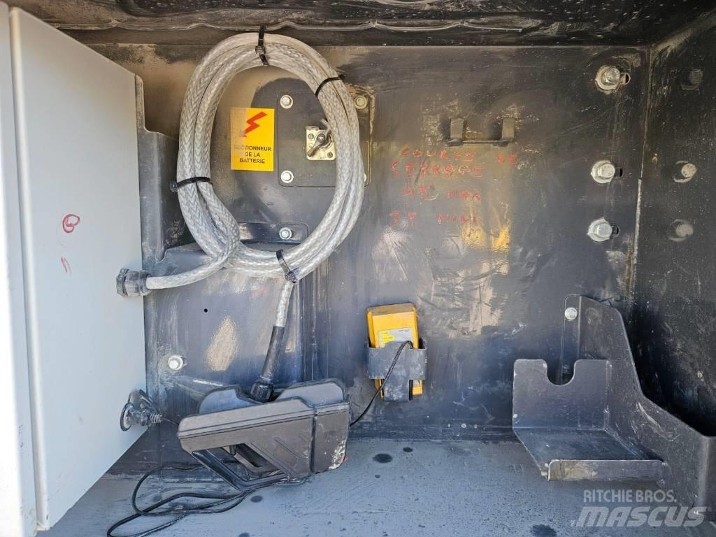 Sandvik QJ 341 Mobilní drtiče