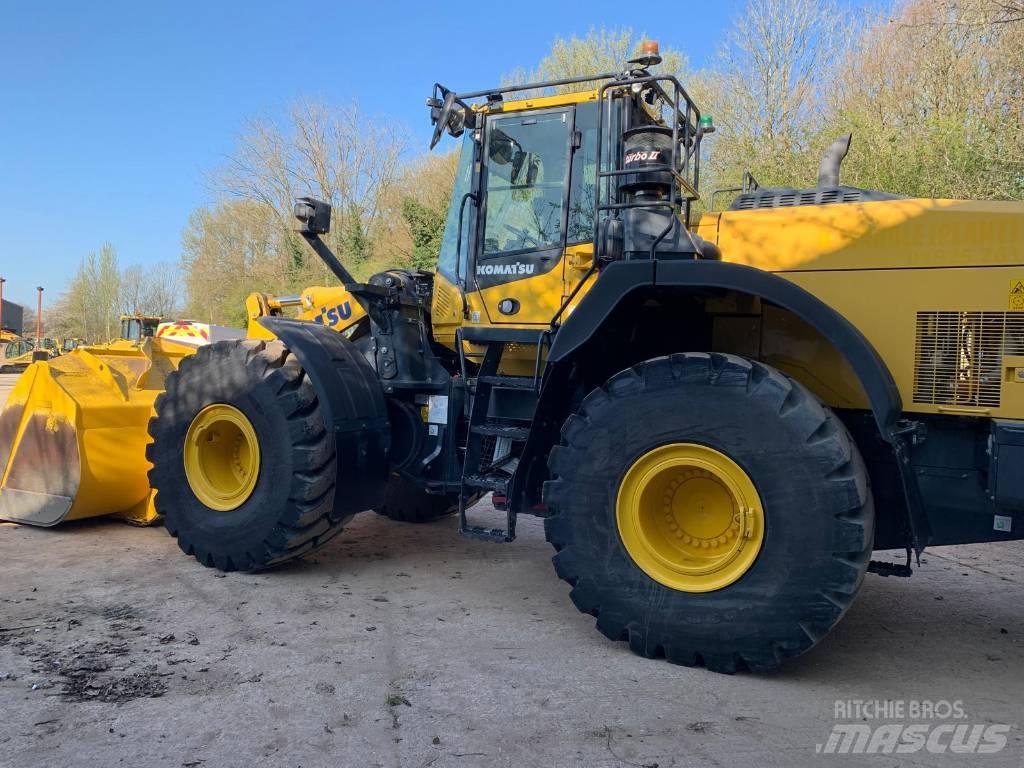 Komatsu WA470-8E0 Kolové nakladače
