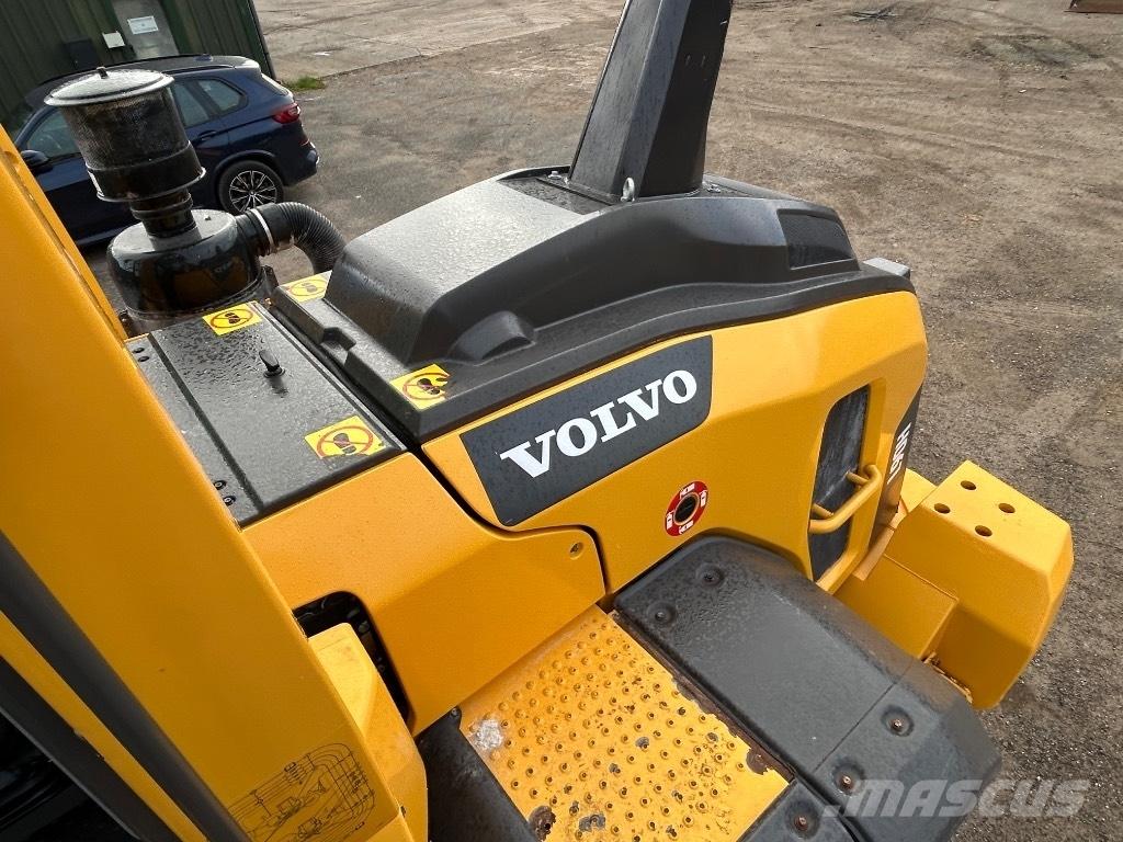 Volvo L90H Kolové nakladače