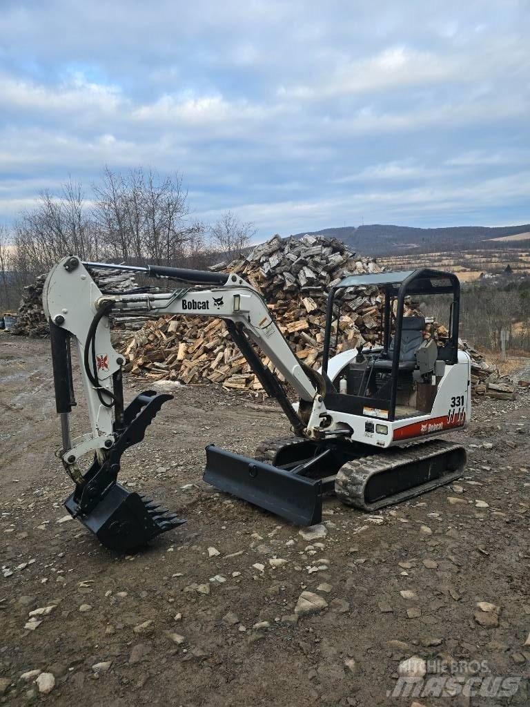 Bobcat 331 G Mini rýpadla < 7t