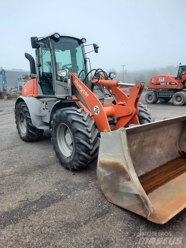 Atlas Weycor AR550 Kolové nakladače