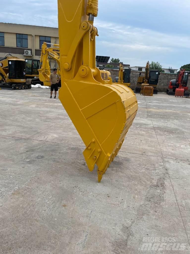 Komatsu pc220-7 Pásová rýpadla